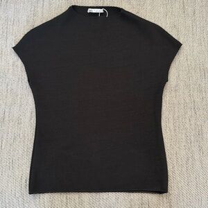 NWT Zara cap sleeve black top size S